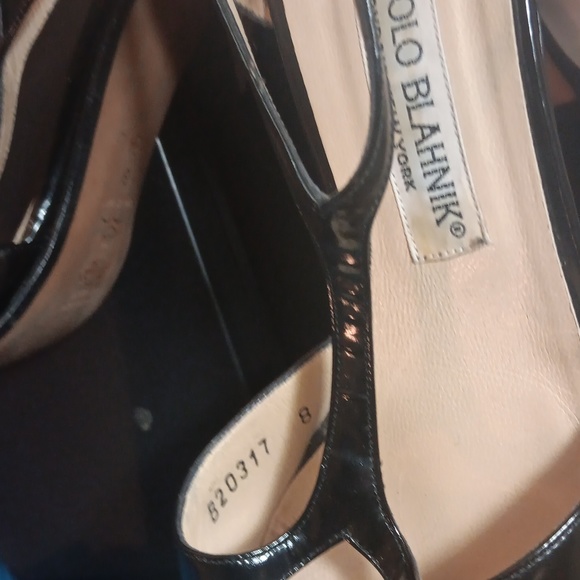 Manolo Blahnik size 8 - Picture 3 of 7